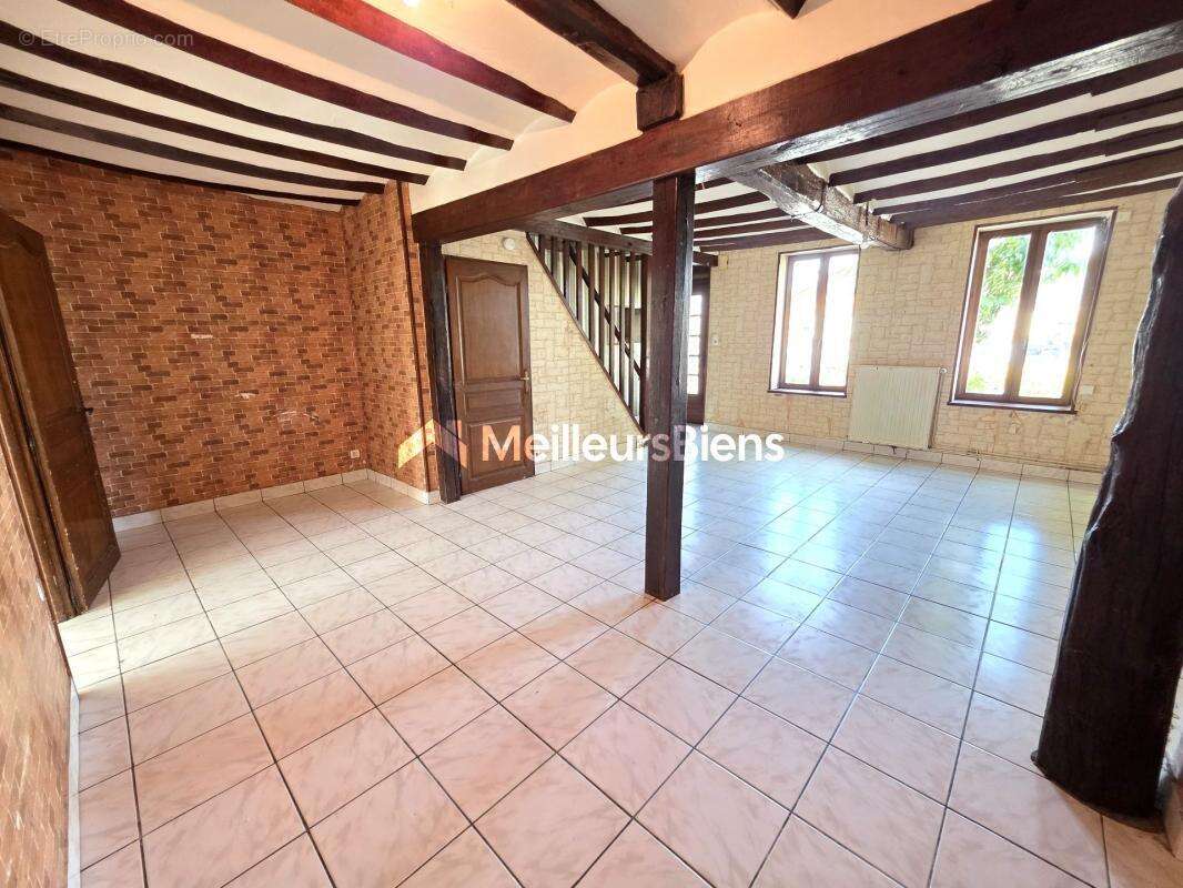 Maison 4 pièces 79 m² à Recquignies avec jardin de 385 m² - photo 4