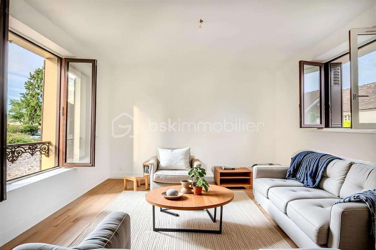 Appartement à BALLAINVILLIERS