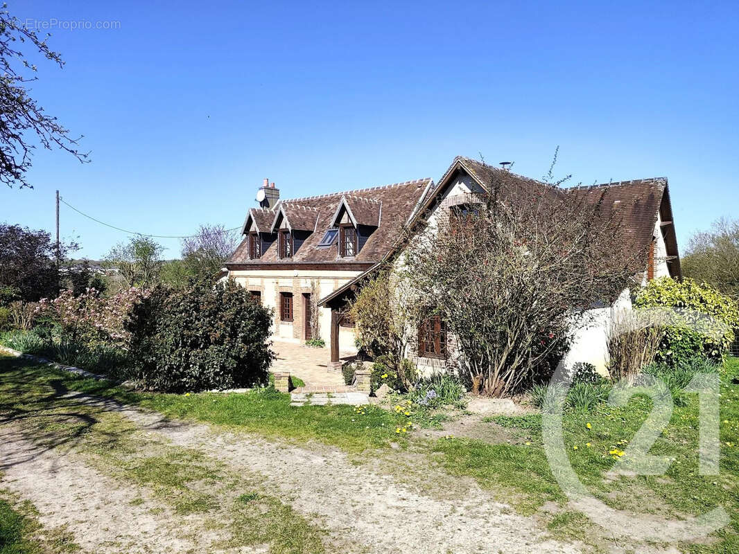Maison à L'AIGLE