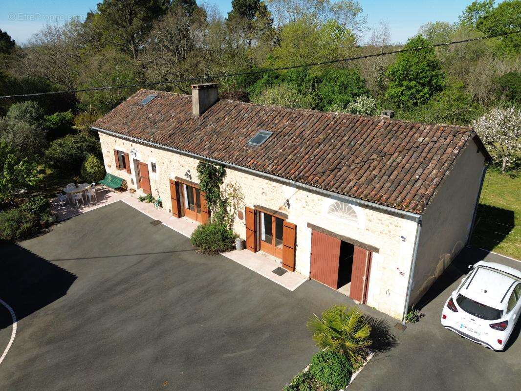 Maison à BEAUREGARD-ET-BASSAC