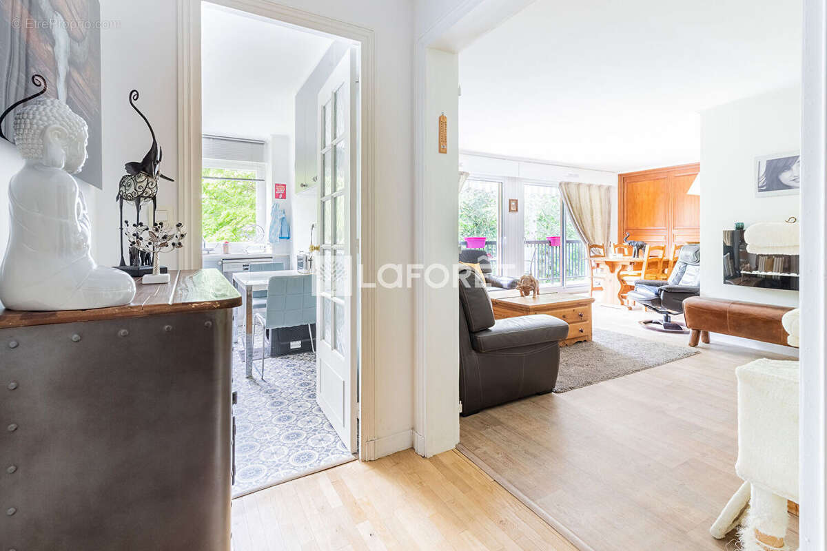 Appartement à CHILLY-MAZARIN