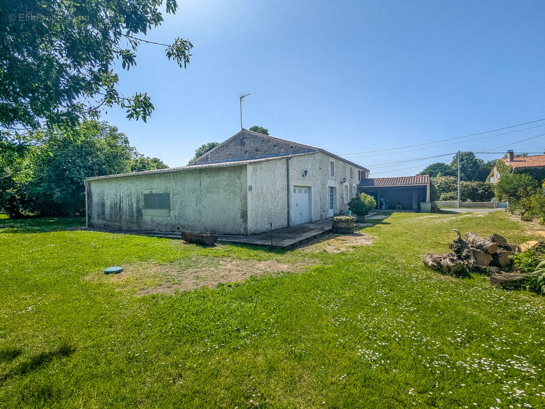 Maison 131 m2, potentiel 250 m2, garage, terrain constructible 3200 m2 - photo 15