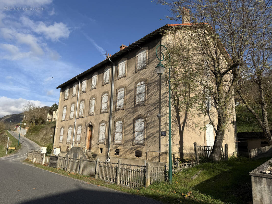 Maison à TOURNEMIRE