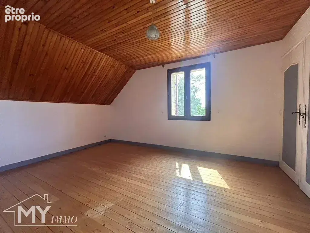 Charmante maison familiale aux beaux volumes, dans un environnement privilégié entre calme et commodités - photo 23
