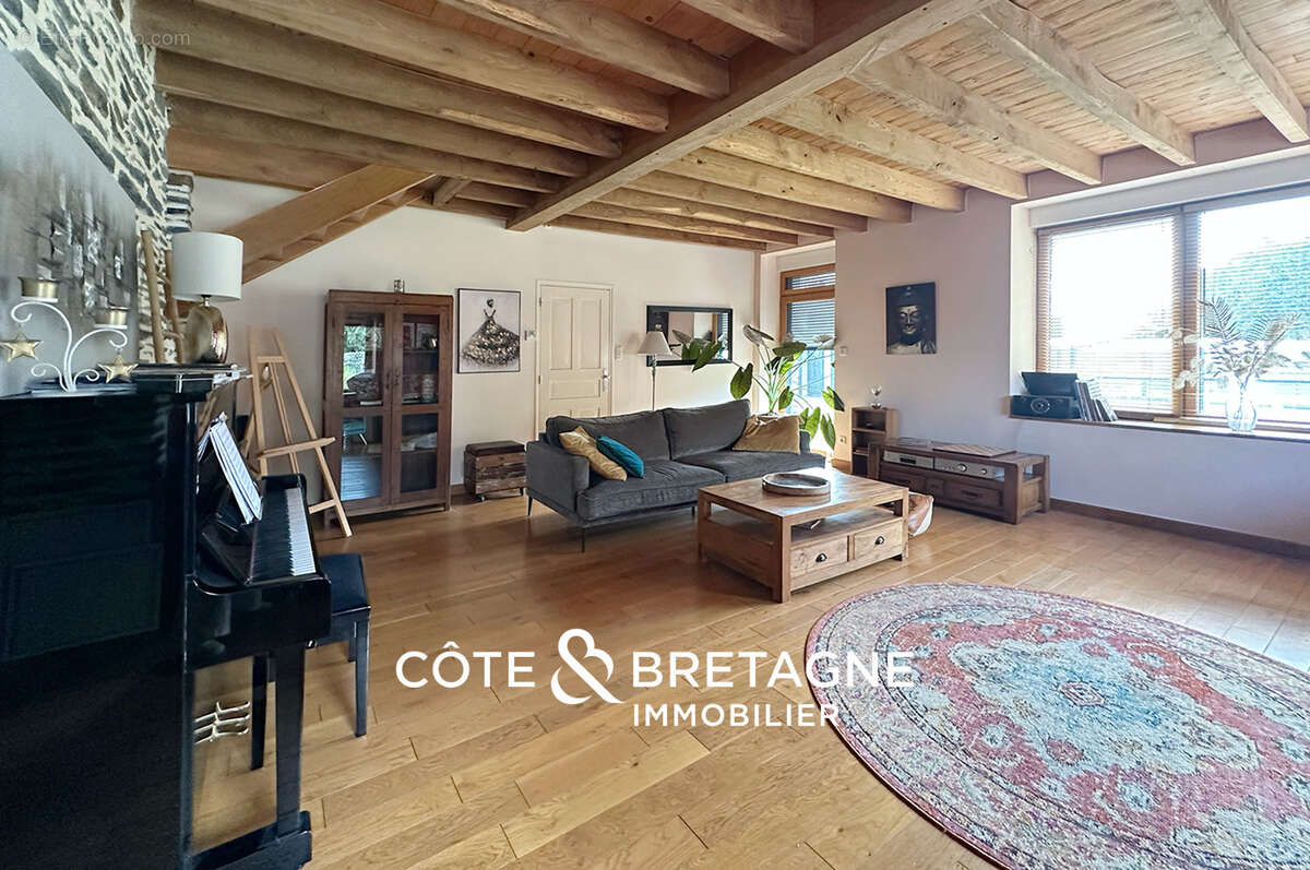 Maison à MALESTROIT