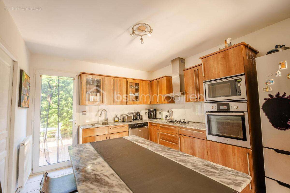 Maison à LA VERPILLIERE