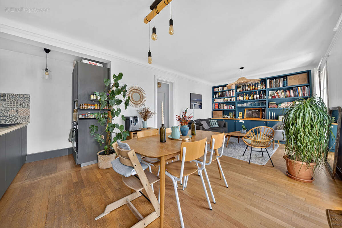 Appartement à PARIS-20E