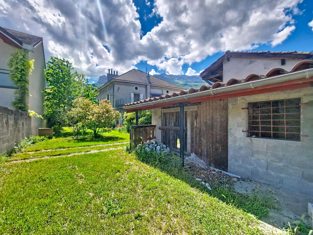 Maison à VARCES-ALLIERES-ET-RISSET