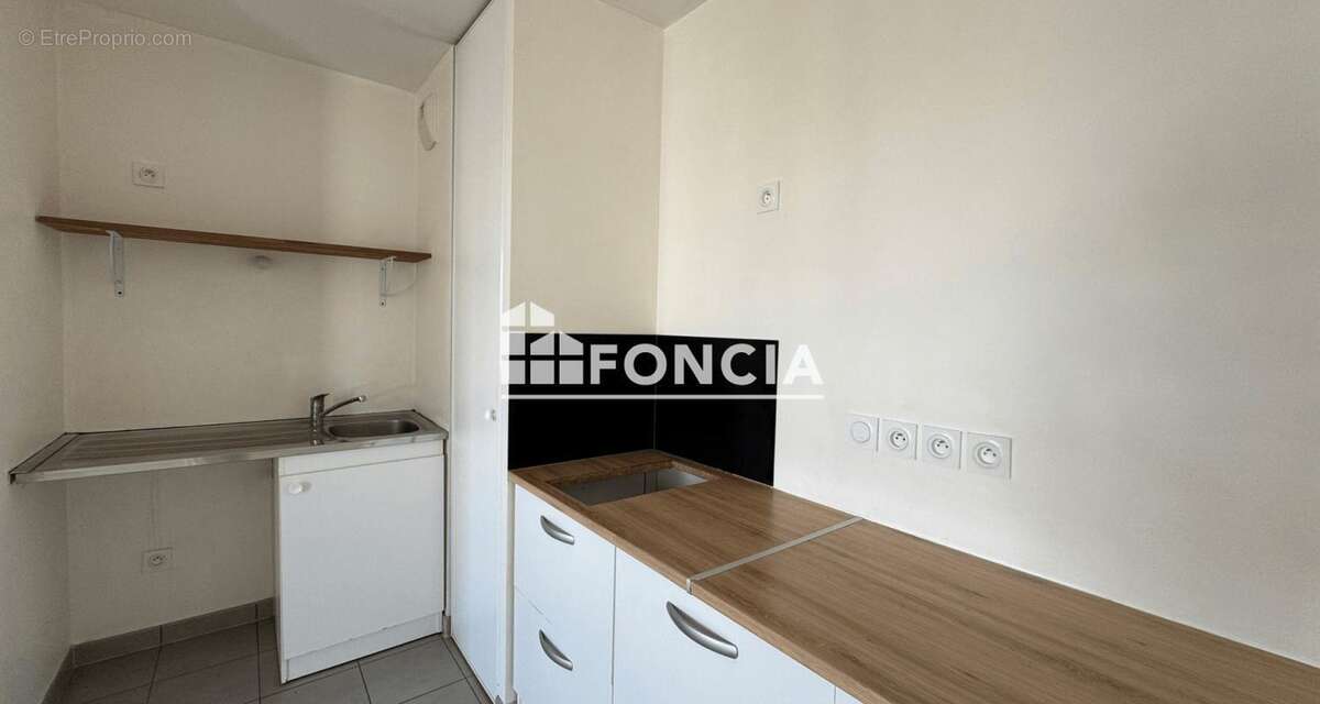 Appartement T3 68m2 en dernier étage avec extérieur et parking BASSIN à FLOT - photo 6