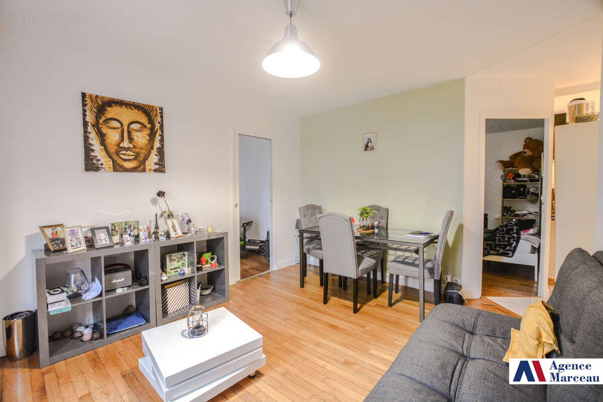 Appartement à COURBEVOIE