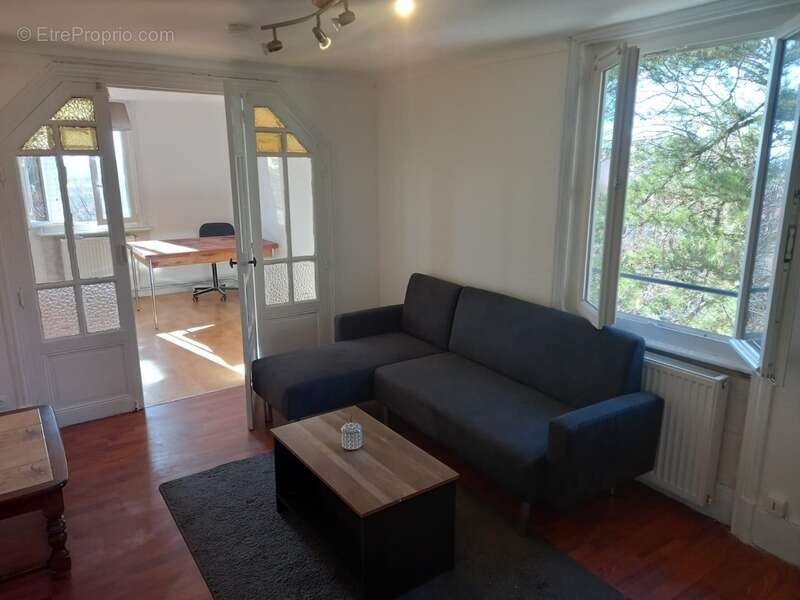 Appartement à THIERS