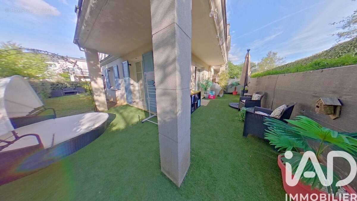 Photo 4 - Appartement à LIEUSAINT