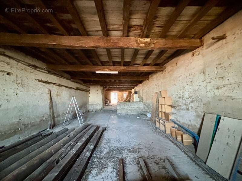 Grange à Rénover de 360M2 au coeur d'un village près de Beaumont-de-Lomagne (82) - photo 3