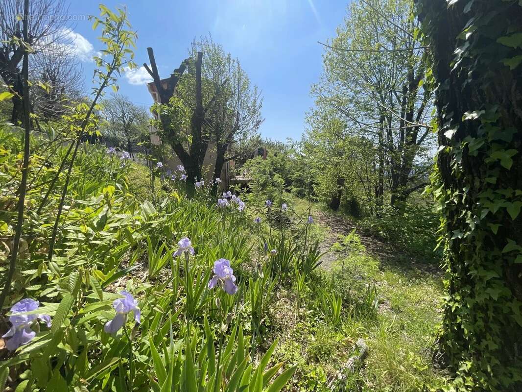 Maison à BERRE-LES-ALPES