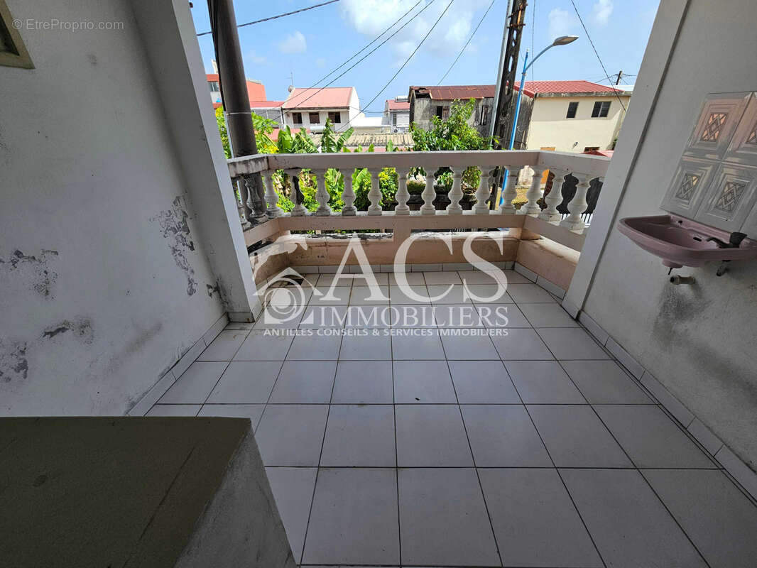 Appartement à SAINTE-LUCE