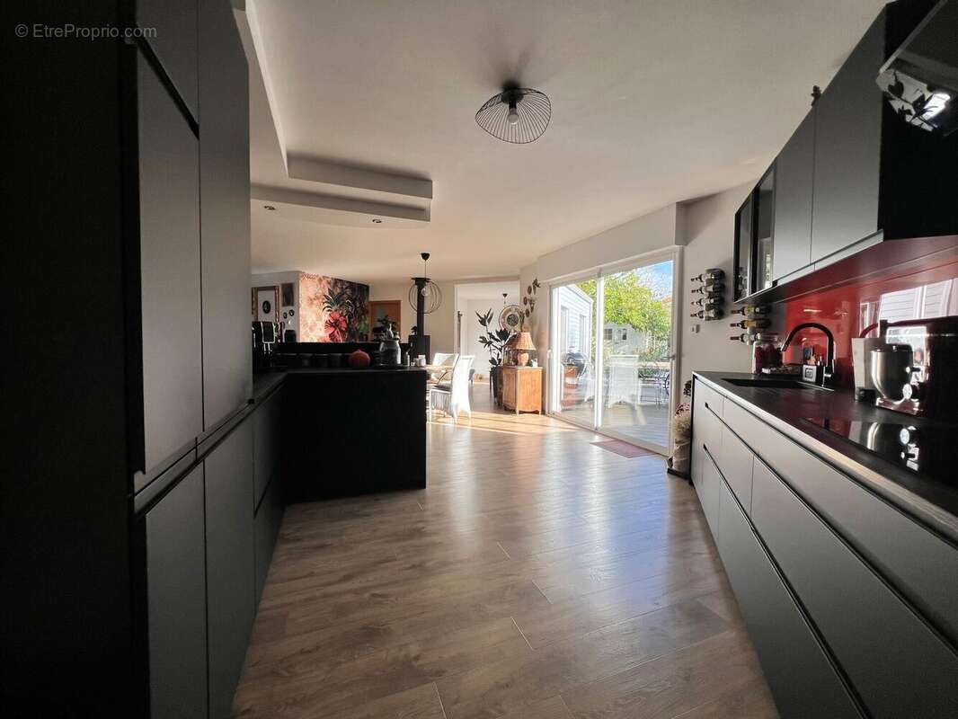 Photo 5 - Maison à SAINT-ETIENNE-DU-BOIS