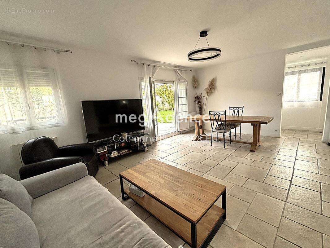 Maison à DEUIL-LA-BARRE