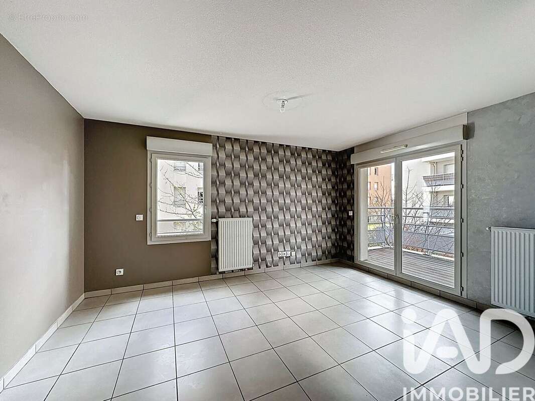 Photo 3 - Appartement à PIERRE-BENITE