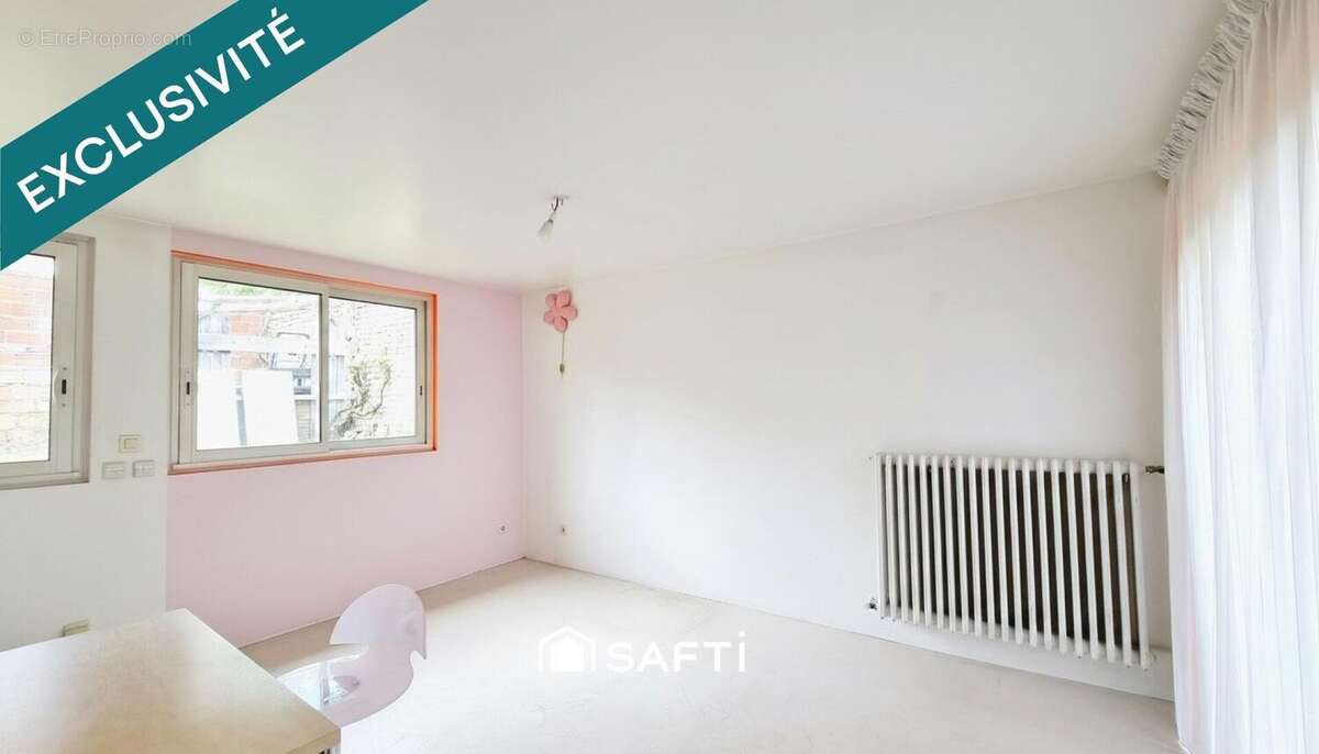 Photo 3 - Maison à BURES-SUR-YVETTE