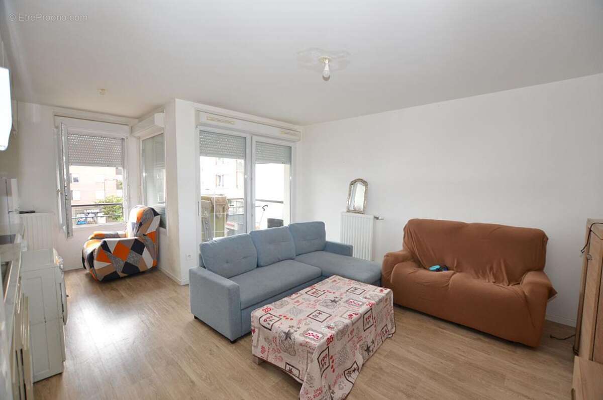 Appartement à LES ULIS