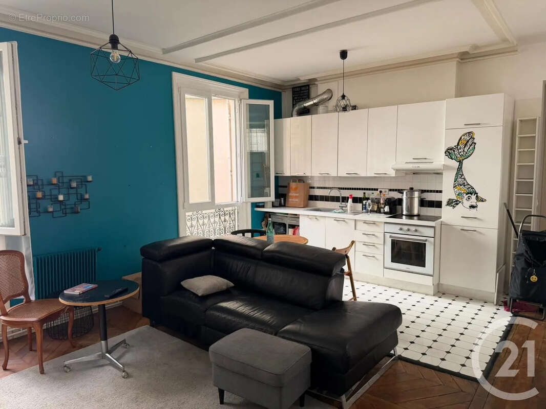 Appartement 67 m² à Paris-9e  - photo 10