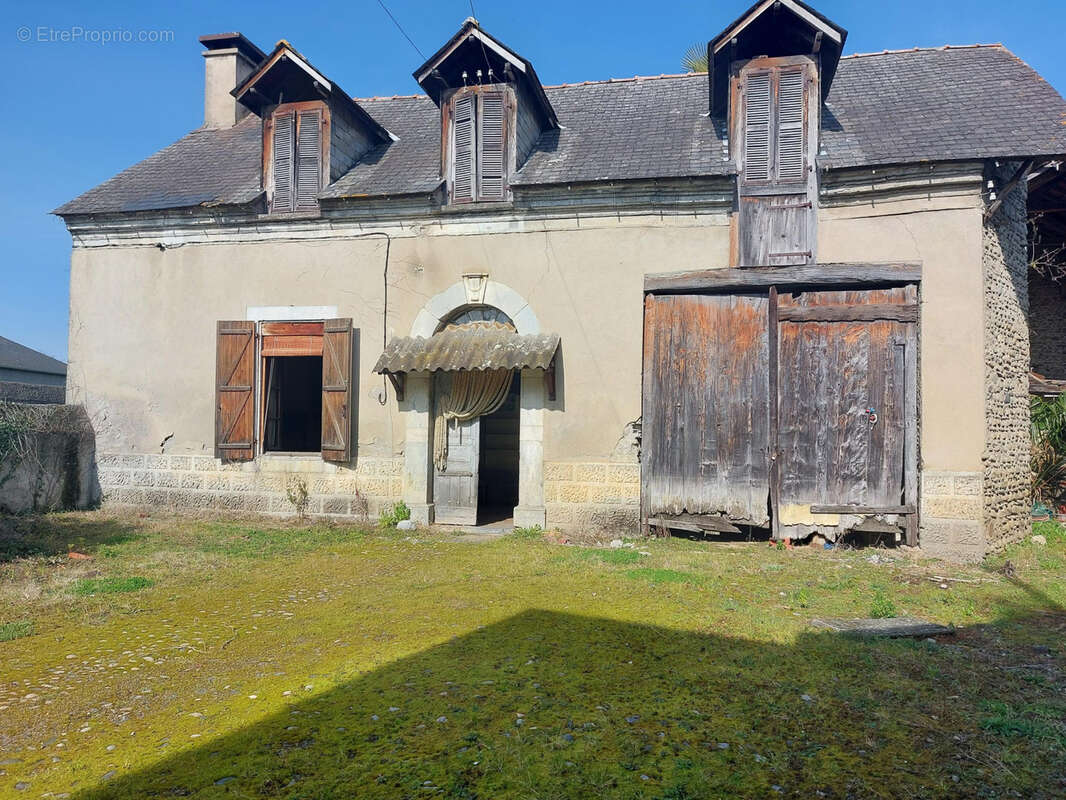 Maison à BERNAC-DEBAT
