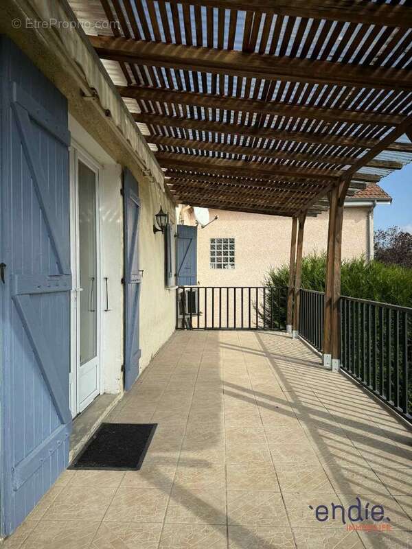 Maison à DOMPIERRE-SUR-BESBRE