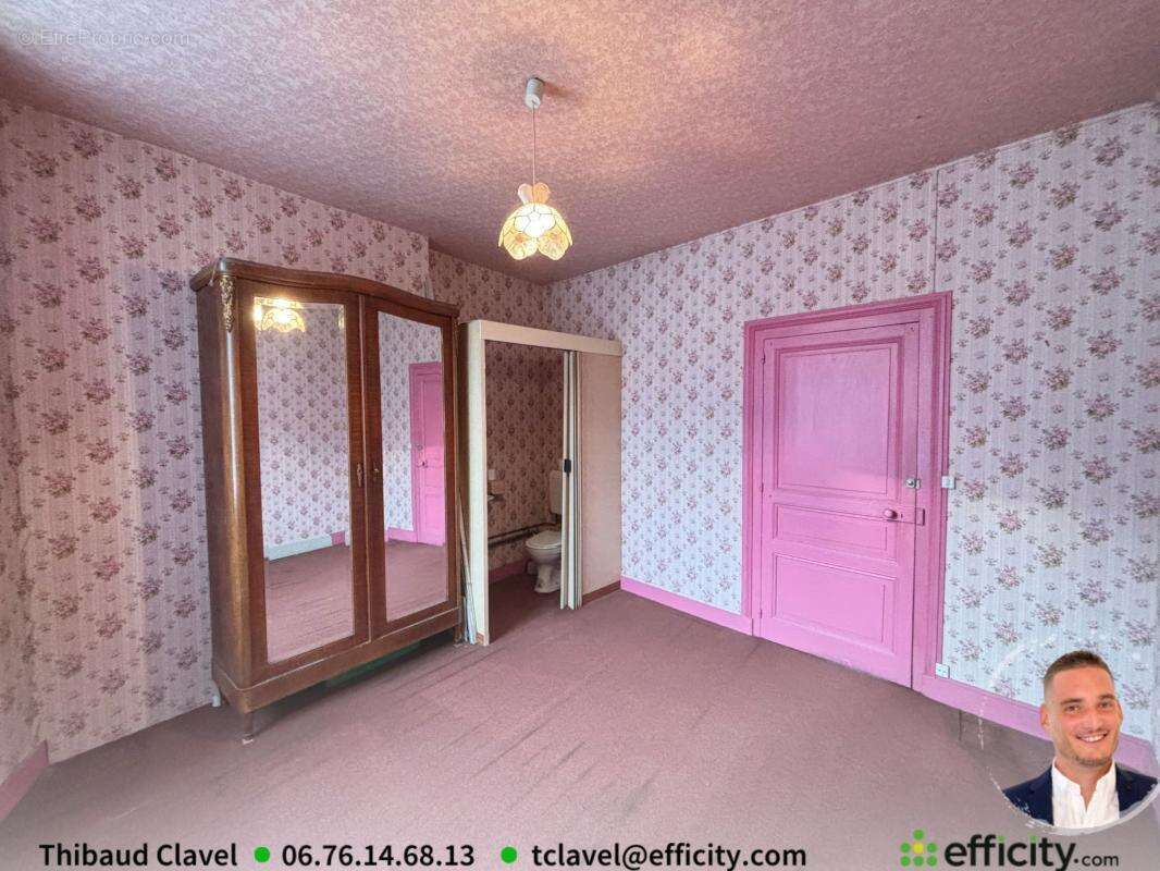 Appartement 300 m² à Chasseneuil-Sur-Bonnieure  - photo 9