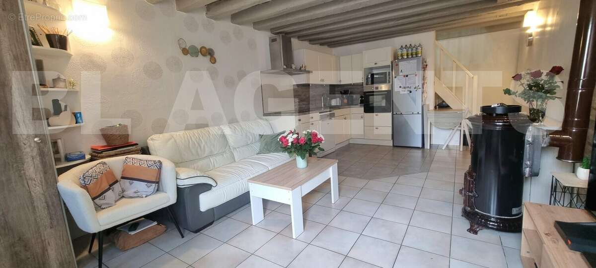 20250913_142028[1] - Maison à QUINCY-VOISINS