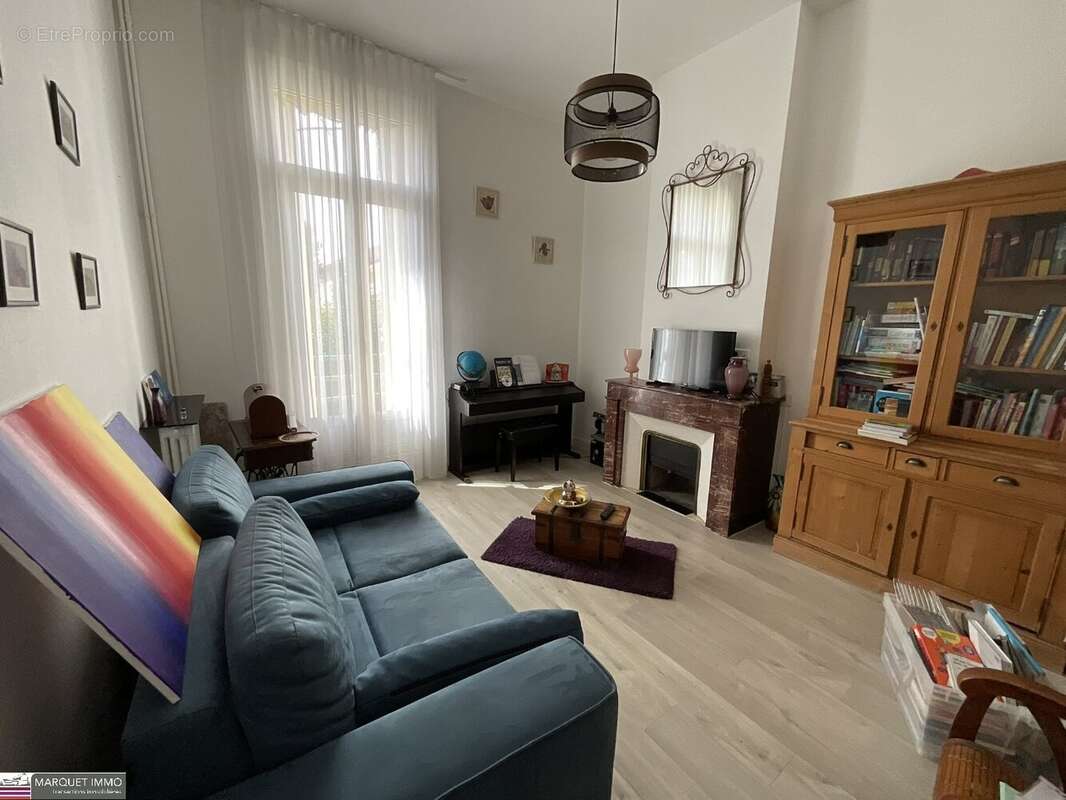 Séduisante maison de caractère T7 offrant 246 m² en 4 face sur 1 564 m² de terrain avec garage de 97 m², ascenseur, piscine - photo 10