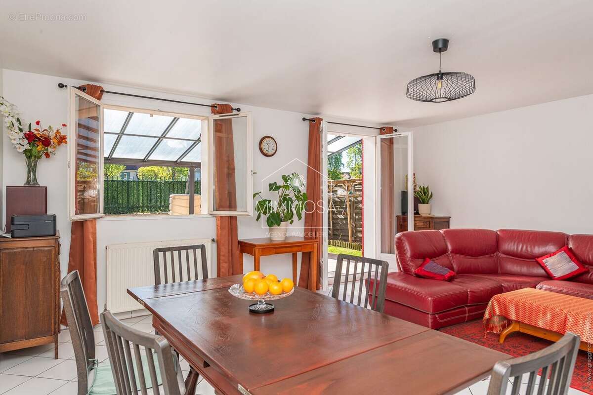 Maison à LES PAVILLONS-SOUS-BOIS