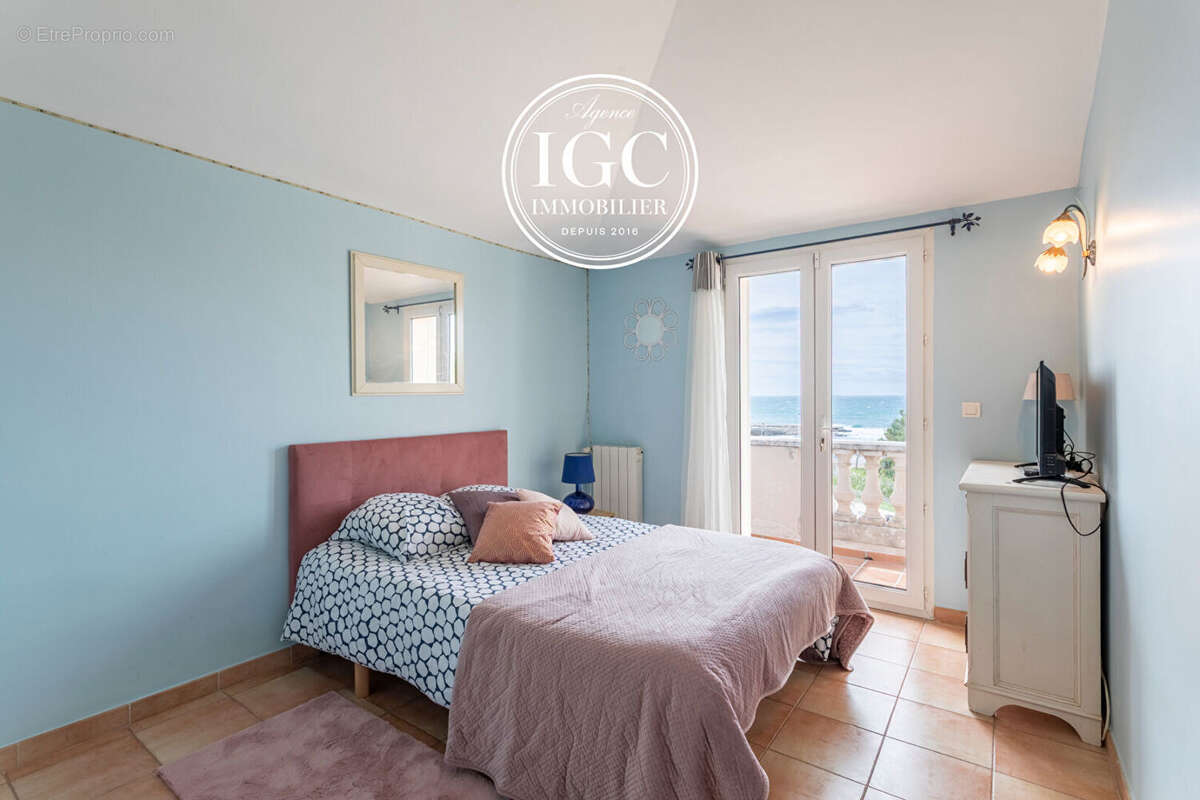 Maison à SAUSSET-LES-PINS