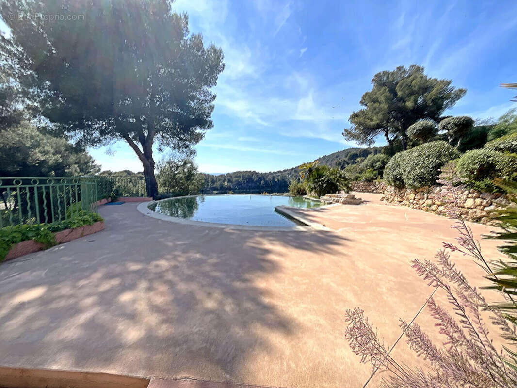 Saint Raphael T3 avec jardin proche du petit port du Poussaï - photo 13