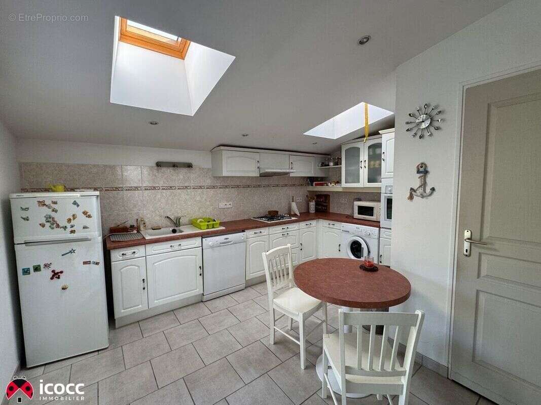 Maison 155 m² à Nalliers  - photo 3