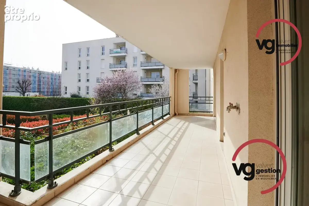 Appartement 3 pièces 71 m² à vendre à Decines-Charpieu (69150) - photo 9