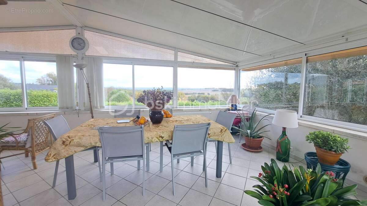 Maison à LEGUILLAC-DE-L&#039;AUCHE