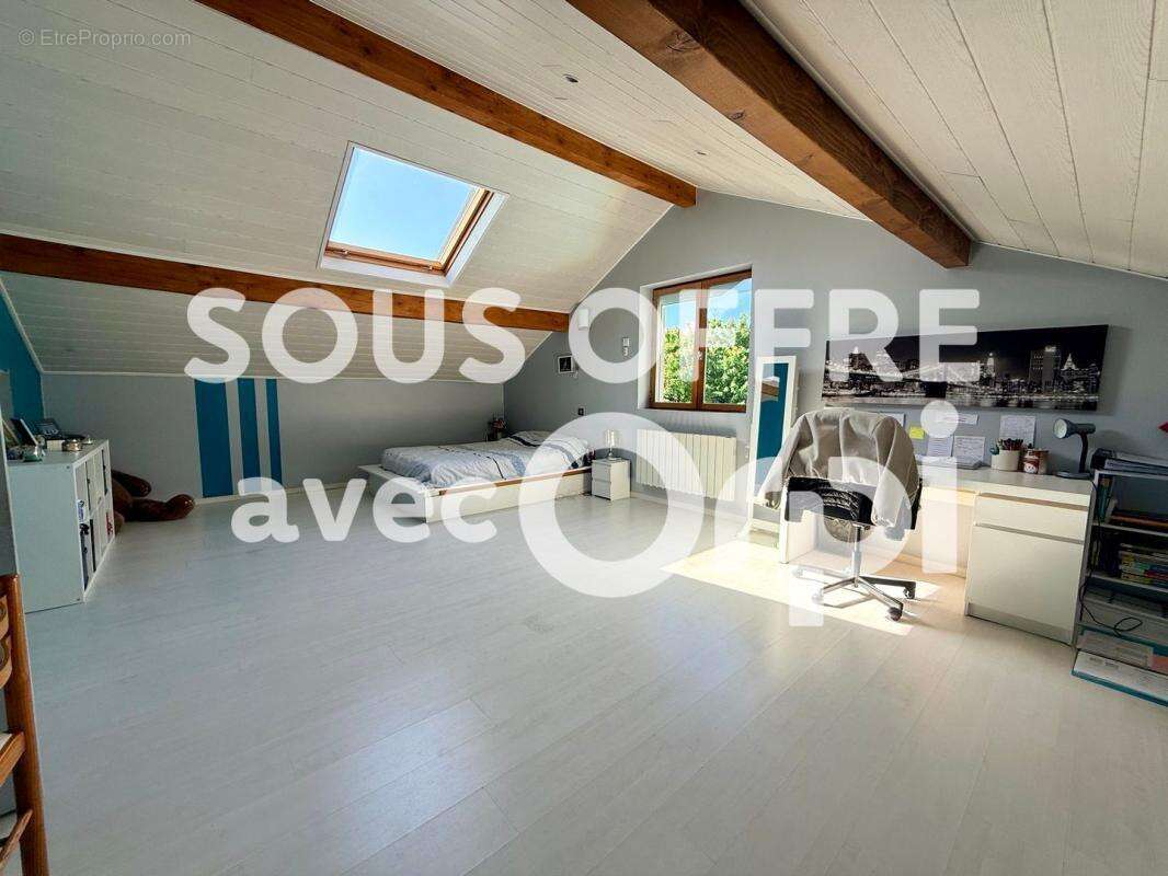 Maison à LA TERRASSE