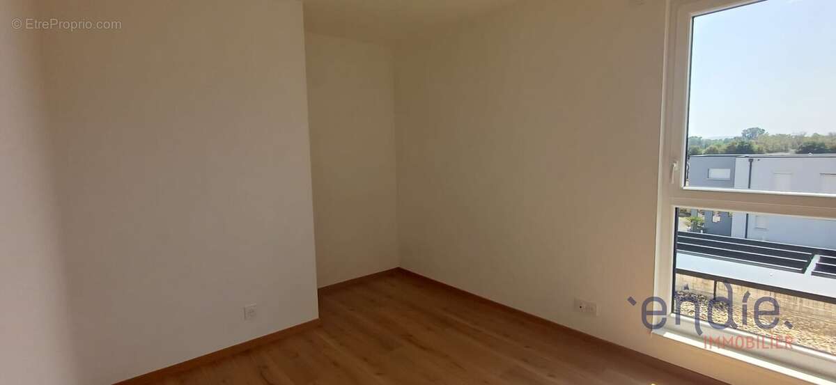 BARTENHEIM-LA-CHAUSSÉE  Magnifique appartement 5 pièces en attique avec terrasse de 27 m²  Disponible immédiatement - photo 13