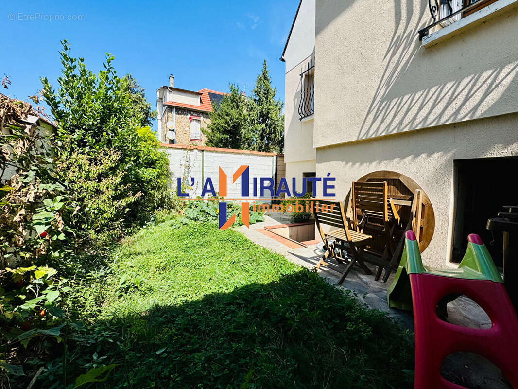 Maison à HOUILLES