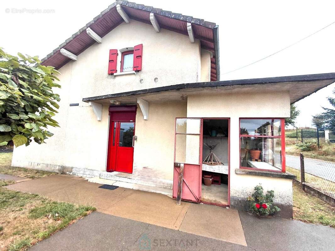 Maison à THIVIERS