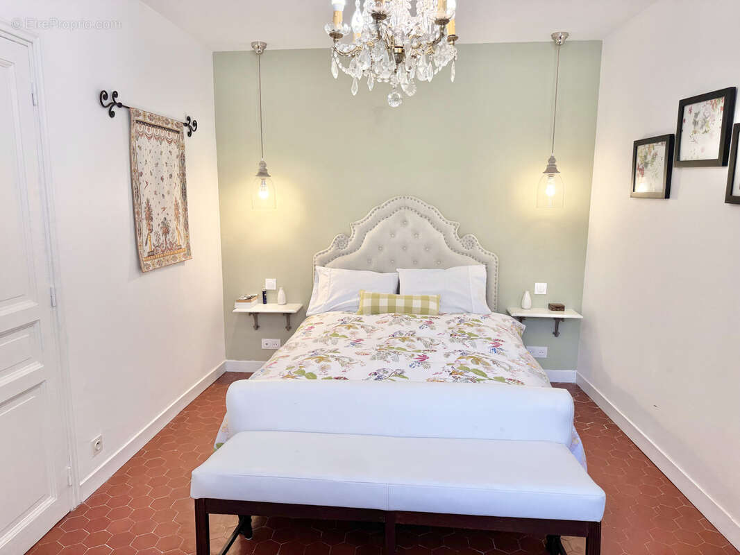 Maison à SAINT-CEZAIRE-SUR-SIAGNE