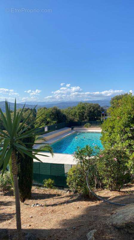 Appartement à LE CANNET