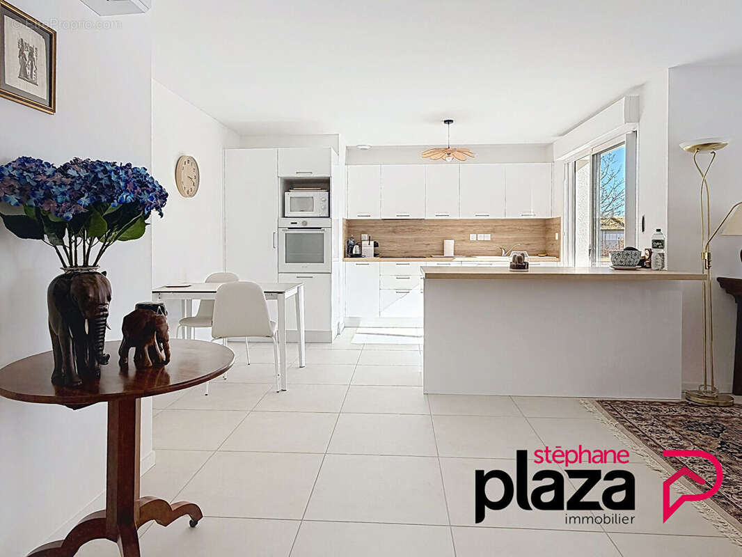 Maison à MESCHERS-SUR-GIRONDE