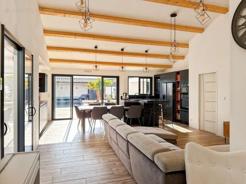 Maison à LA ROCHELLE