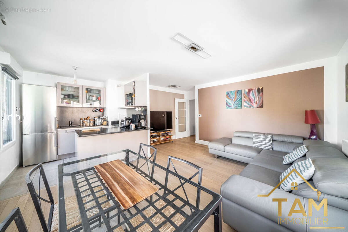 Appartement à SURESNES