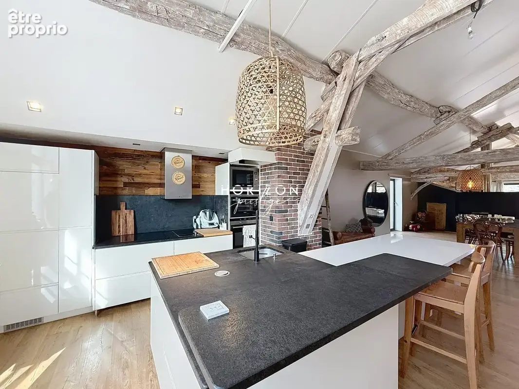 Maison 12 pièces 460 m² à vendre à Saint-Pierre-Le-Vieux (71520) - photo 6