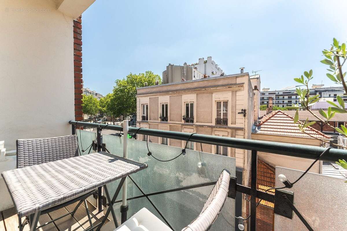 Appartement à PARIS-11E