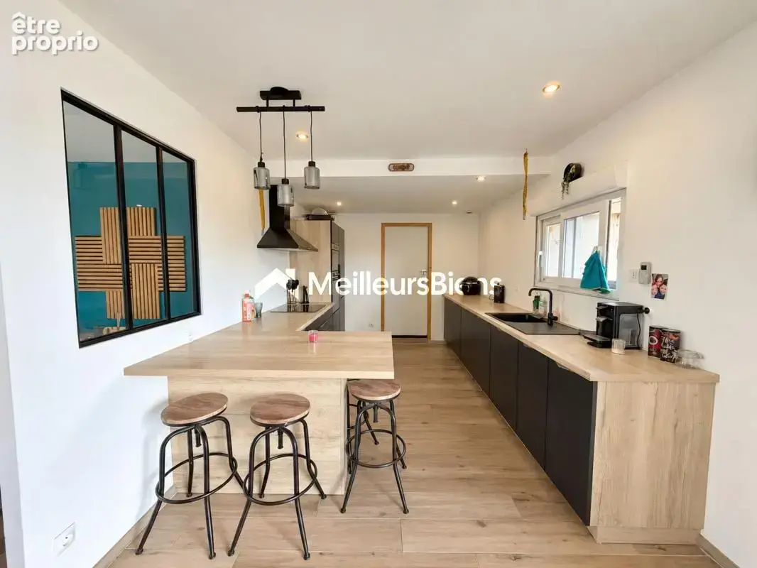 VAIGES – Maison – 3 chambres + bureau – Garage 65 m² – Terrain 717 m² - photo 3