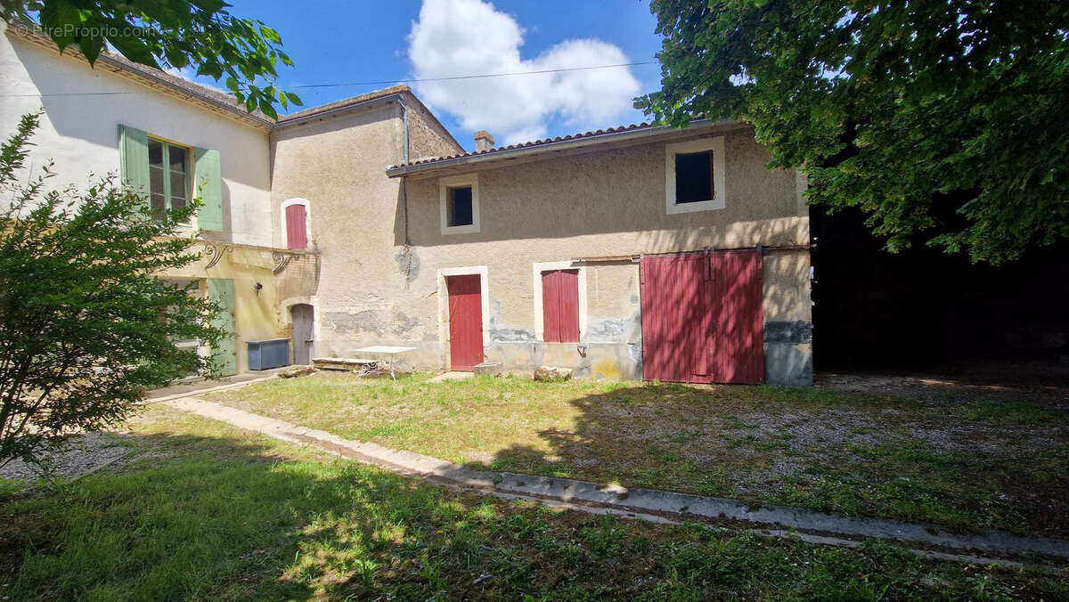 Maison à SAINT-MACAIRE