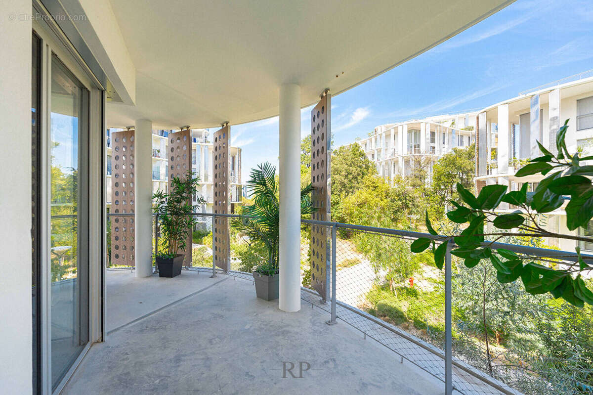 Appartement à MARSEILLE-8E